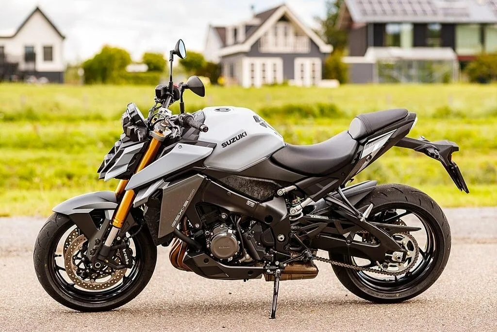スズキGSX-S1000 外観（アイキャッチ）